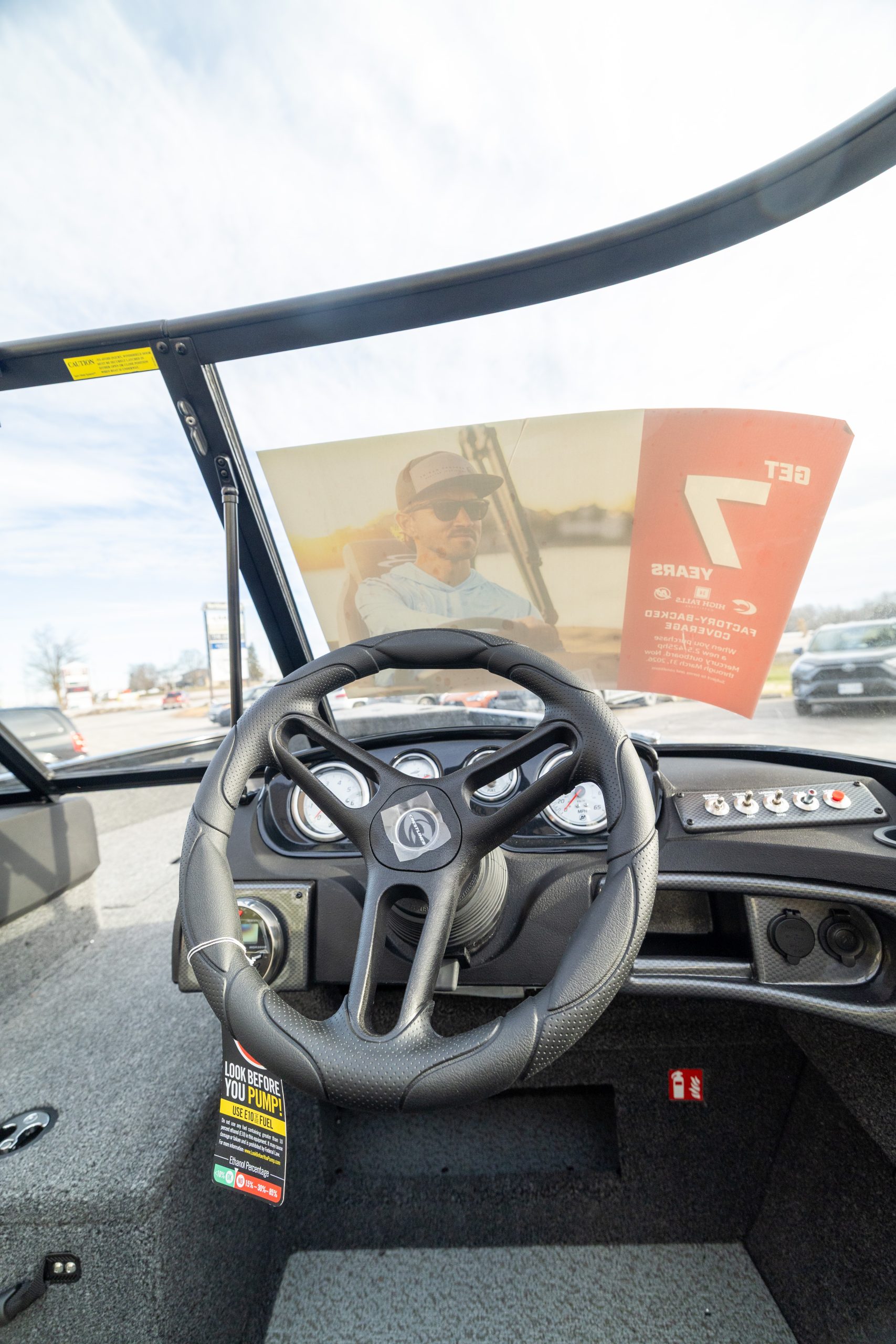 2026 Crestliner 1750 Fish Hawk