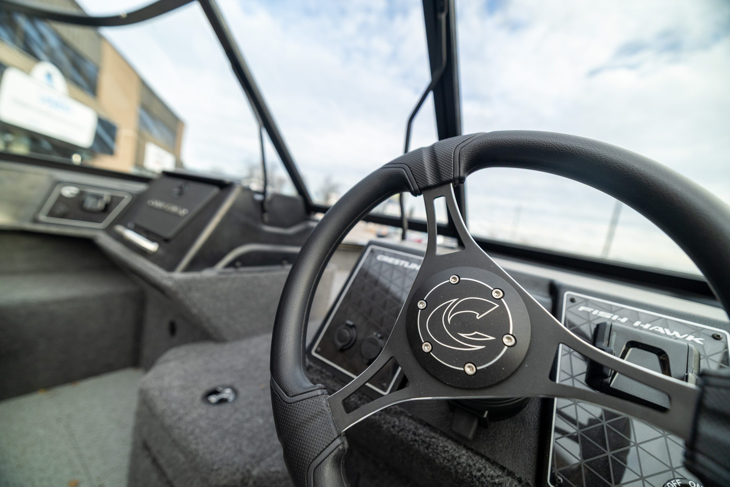 2026 Crestliner 1850 Fish Hawk