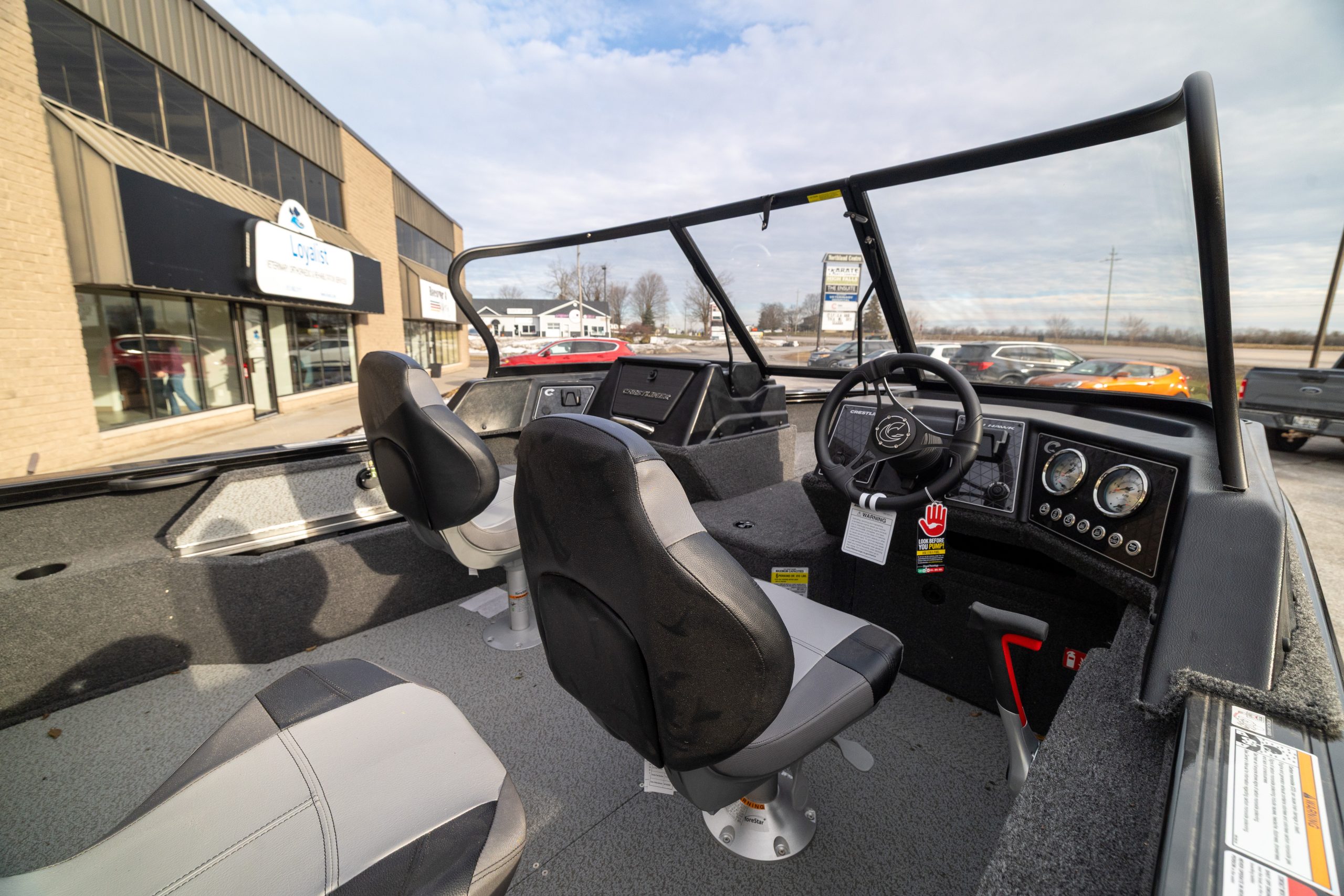 2026 Crestliner 1850 Fish Hawk