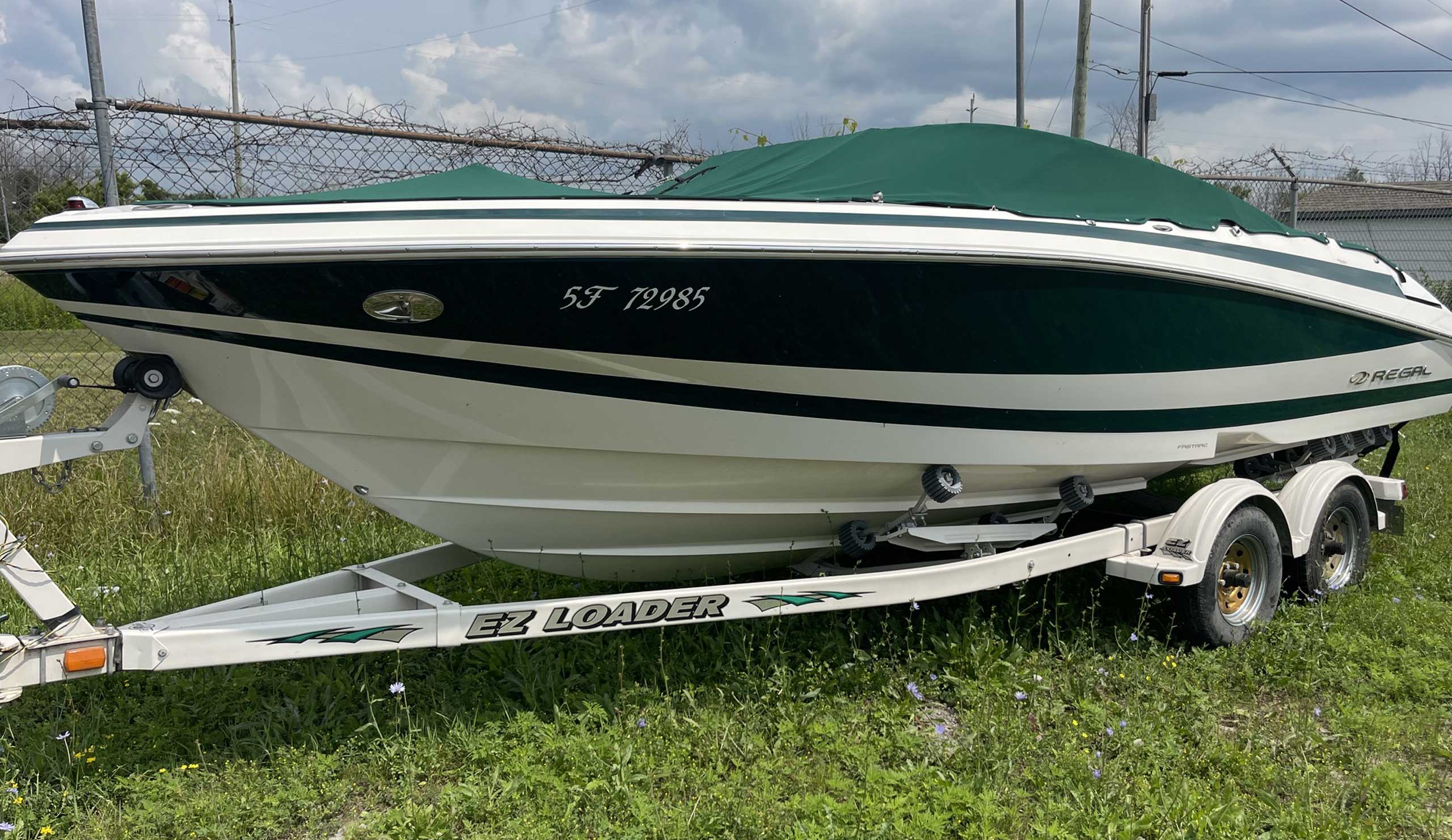 Regal 2200 with 5.7L Volvo for Sale